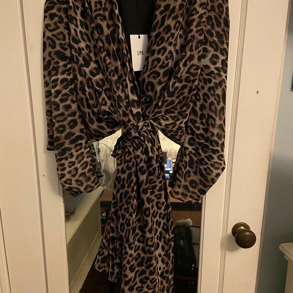 LPA leopard Lilliana wrap dress XXS NWT - Picture 2 of 4